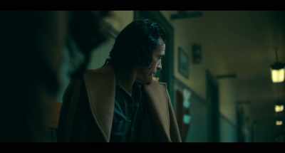 - [guards chuckling faintly]
- And if they find you competent, - Joker: Folie à Deux