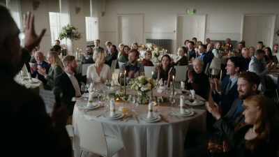 (guests applauding and cheering) - My Norwegian Holiday