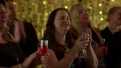 (guests applauding) - My Christmas Guide