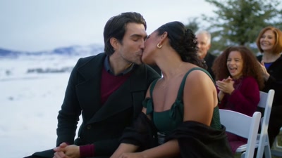 GUESTS CONTINUE CHEERING - Yuletide the Knot