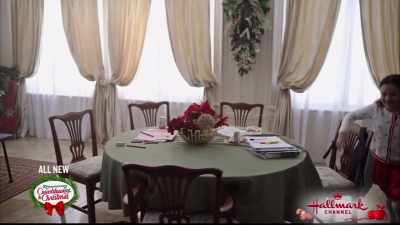 (guitar holiday music) - Christmas at Graceland: Home for the Holidays