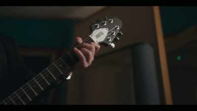 GUITAR RIFFS - Simple Minds: Everything is Possible