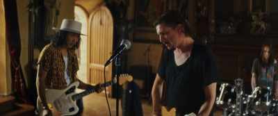 (guitar strumming) - Art of a Hit