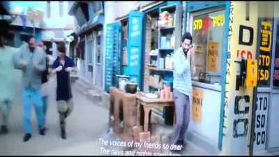 - Gulab!
- In the container? - Dunki