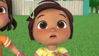 [gulps] The bus is so big. - CoComelon Lane