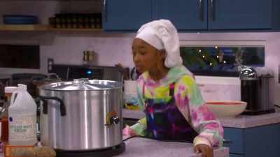 [gumbo splattering] - That Girl Lay Lay