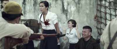 -[gun bangs]
-[dramatic music] - 3 Days in Malay