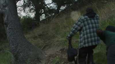 (gun firing)
(Eddie grunting) - Wolf Mountain