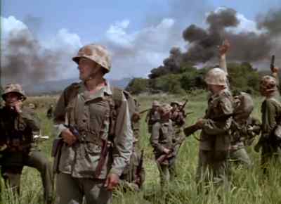 Gunny, let's hold them up here. - Beach Red