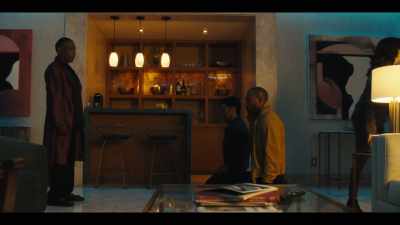 (guns clatter) - Jett