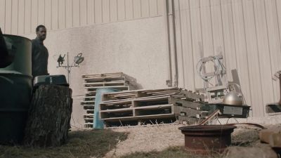 [Guns cock] - Fear the Walking Dead