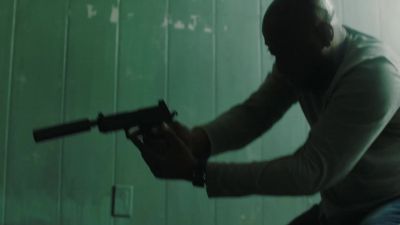 - [gunshot]
- Ah! - Shooter