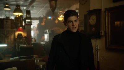 (GUNSHOT) - Gotham