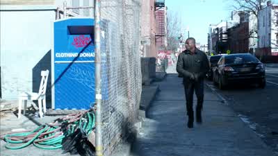 Shooter's on the street! - Blindspot