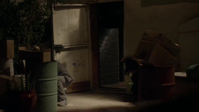 (gunshots)
(tires squealing) - Numb3rs