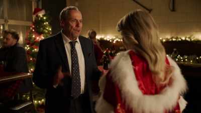 - Gus, I...
- You know I wasn't a big fan - Snowy with a Chance of Christmas