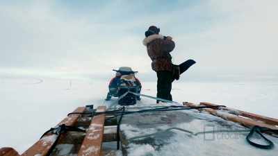 (gusting winds) - Life Below Zero: First Alaskans