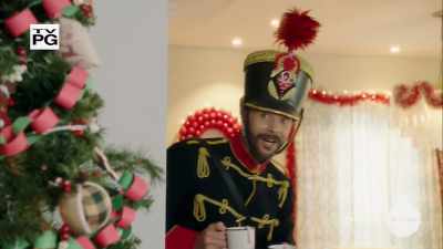          - Guten Morgen. - A Very Nutty Christmas