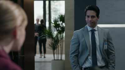 Guy's arrogant. Ego-driven.
A grandstander. - The Rookie: Feds