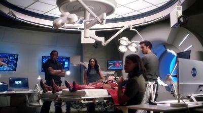Guys, we have a problem. - The Flash