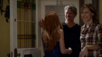 - Guys, hi!
- 'Hi!' - Famous in Love