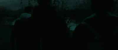 Guys, look. - War of the Worlds: The Attack