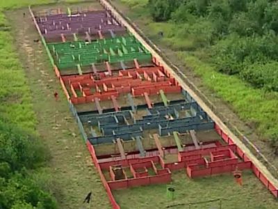GUYS READY TO GET TO
TODAY'S CHALLENGE? - Survivor