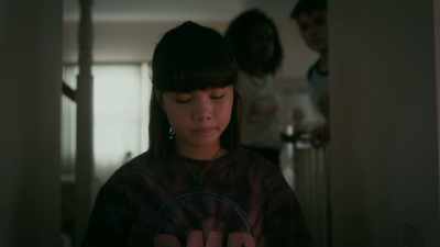 - Guys.
- Remember in the fourth grade - Paper Girls