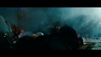 Guys, what happened to my leg? - Super 8