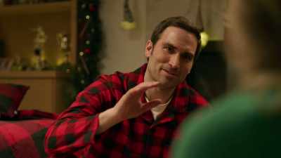 Gwen has her own life, Kev, - Snowy with a Chance of Christmas