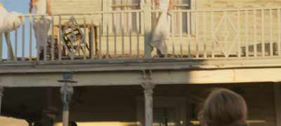 \h\h\hOnce they heard a train
might be coming through here, - Walker Independence