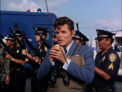 H.P.D. CHOPPER ONE,
THIS IS McGARRETT. - Hawaii Five-0
