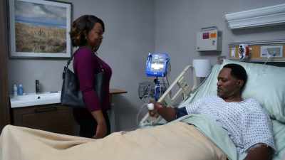 - Ha ha ha!
- I'm just-- - Tyler Perry's The Oval