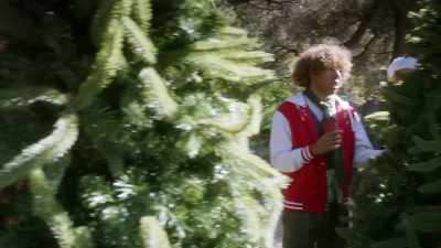 Ha-ha, no, you're
lying, Chrissy didn't actually - A Country Christmas Harmony