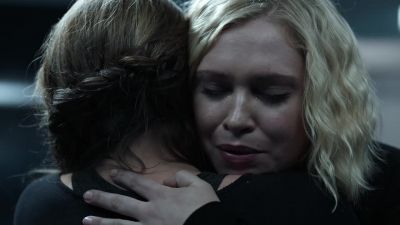 HA HA!
WHAT HAPPENED? - The 100