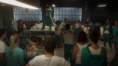 - Ha-ha!
- What's going on? - Wentworth
