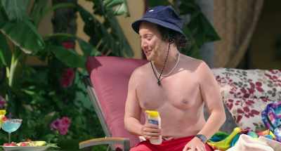 - Ha, I am not getting
sunburned again. [laughs] - Daddy Daughter Trip