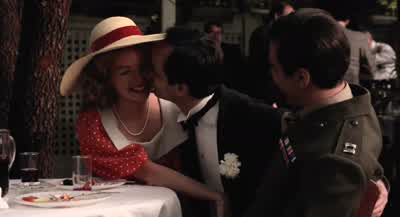 - हा माझा भाऊ माईक आहे. - The Godfather