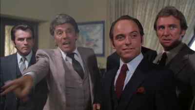 - Ha! That's it! That's it!
- He never touched him! - Any Which Way You Can