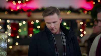 Had a pit in my stomach when
I thought she was upset with me. - Meet Me Under the Mistletoe