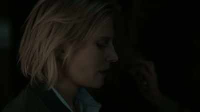 [Hadley] The way
that she looked at that knife. - The Falling World
