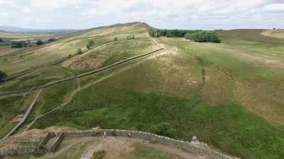 Hadrian's wall was a huge statement of intent. - Ancient Engineering