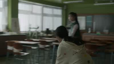 핸드폰 어디 있어? - All of Us Are Dead