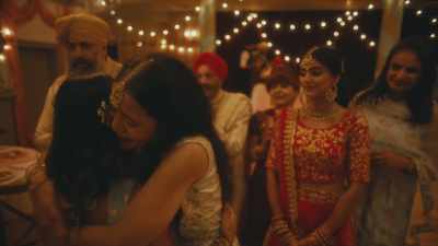 Hai, Amrita.
We thought you'd never find a man. - Count Abdulla