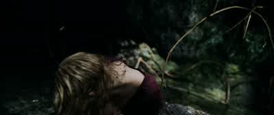 Haley! Answer me! I killed one. - Crawl