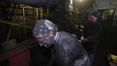 HALF A POUND?
REALLY? IT MATTERS? - Dirty Jobs