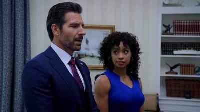 Hallie here will be-- - Tyler Perry's The Oval