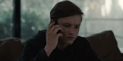 -Hallo. -Hallo, Bartosz. - Dark