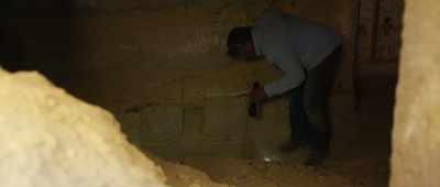 [Hamada] It always gives us
what we aren't expecting… - Secrets of the Saqqara Tomb