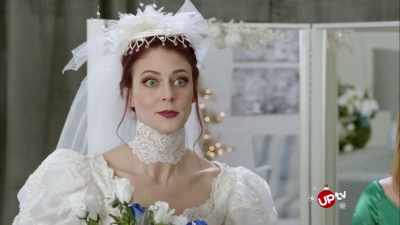 - Han er etableret.
- Og skriver takkebreve. - Christmas Wedding Runaway